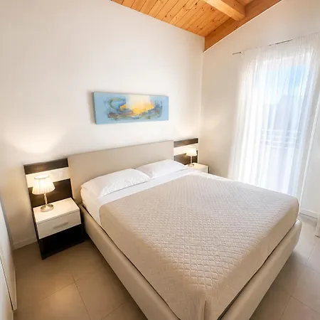 Appartement La Terrazza Trilocale Superior 2 Bagni